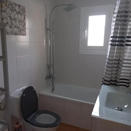 Casa Con Piscina, A/a, Bbq, Wifi Y Garaje En - Es-89-76 Sant Pere Pescador